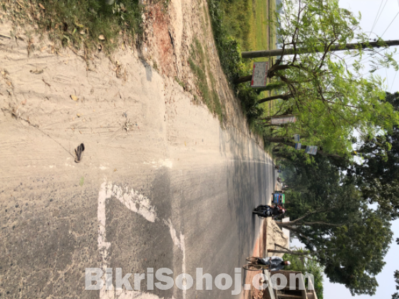 জমি বিক্রয় চলছে!